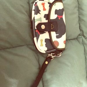 Dooney & Bourke Scottish terrier clutch